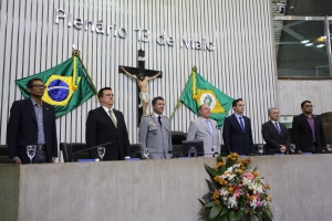 Bombeiros militares são homenageados em sessão solene na Assembleia