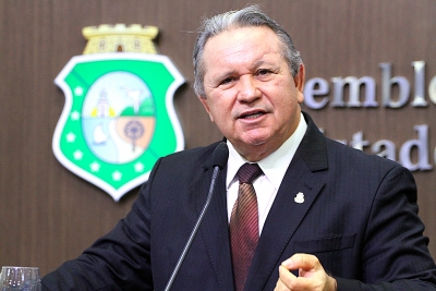 Deputado Roberto Mesquita 