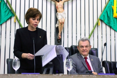 Abertura dos trabalhos da sessão plenária desta terça-feira