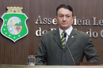 Dep. Ferreira Aragao ( PDT )