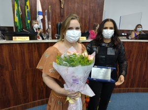 Primeira-dama da AL é homenageada na Câmara Municipal de Fortaleza