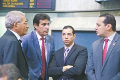 Na pré-campanha, o Plenário 13 de Maio tem ficado esvaziado. Deputados dizem que o descrédito popular exige mais contato com o eleitorado