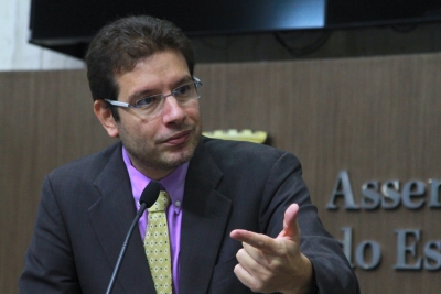 Deputado Renato Roseno