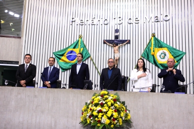 Pastores são homenageados em sessão solene na Assembleia