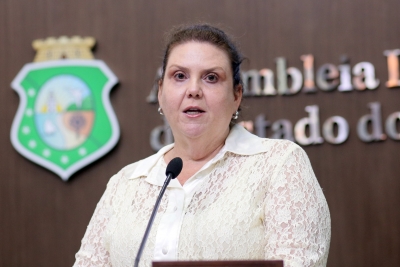 Dep. Fernanda Pessoa (PR)