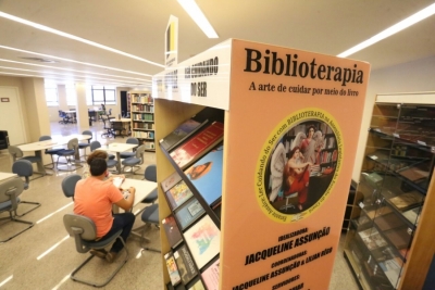 Roda de Biblioterapia