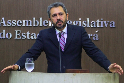 Deputado Elmano Freitas