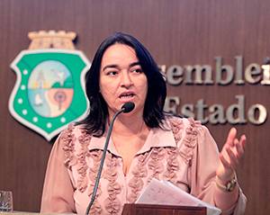  Deputada Silvana Oliveira defende que o Hospital da Mulher atenda a outras especialidades, no mesmo modelo do Instituto Doutor José Frota 