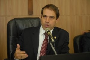 Deputados destacam novas oportunidades de negócios