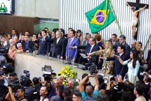 Posse dos 46 deputados eleitos para a 30ª Legislatura