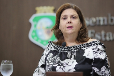 Dep. Fernanda Pessoa ( PR )