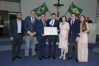 Empresário Laércio Drebes recebe Título de Cidadão Cearense na Assembleia