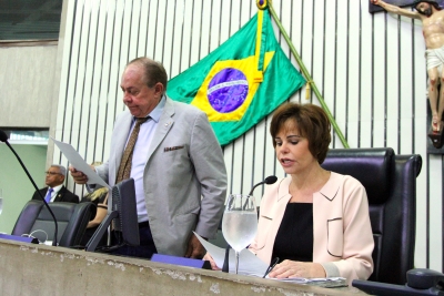 Abertura dos trabalhos da sessão plenária desta quinta-feira