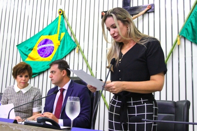 Abertura dos trabalhos da sessão plenária desta terça-feira