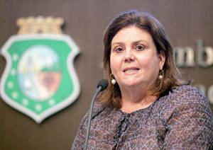 Deputada Fernanda Pessoa, da base oposicionista, afirma que apresentou o seu projeto em razão da greve dos policiais militares do Ceará