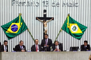 Plenário da AL-CE, debate ações de enfrentamento ao longo período de estiagem que o Estado atravessa