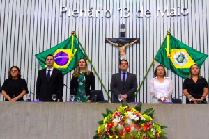 Sessão solene em alusão ao Dia Internacional da Enfermagem