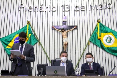 Leitura do expediente da sessão plenária desta quinta-feira