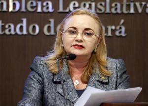 Eliane Novais pede negociação do Governo com servidores em greve