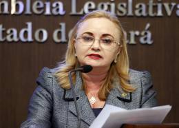 Eliane Novais pede negociação do Governo com servidores em greve