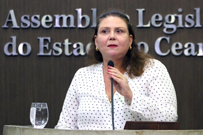 Deputada Fernanda Pessoa