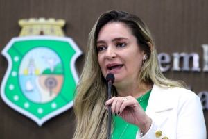 Deputada Augusta Brito 