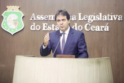 O relator da LOA, deputado Evandro Leitão (PDT), detalhou o projeto em Plenário