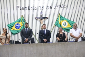 Solenidade na Alece celebra Dia Estadual do Massoterapeuta