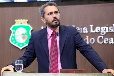 Deputado Elmano Freitas