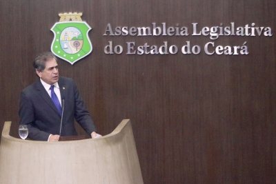 Presidente da Casa, deputado Zezinho Albuquerque 