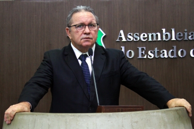 Deputado Roberto Mesquita