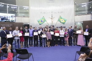 Conselho Comunitário de Defesa Social é homenageado pela Assembleia Legislativa