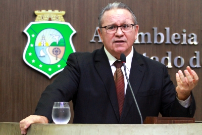 Deputado Roberto Mesquita