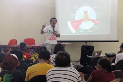 Alexandre Costa, membro do Painel Brasileiro de Mudanças Climáticas,debateu ecossocialismo em seminário do Psol-Ceará