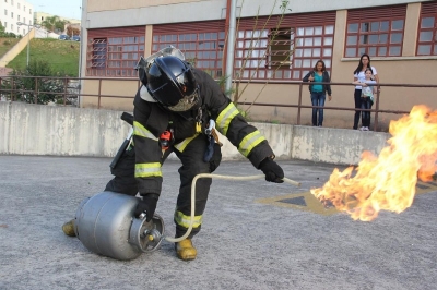 7ª Companhia do 1º Batalhão do Corpo de Bombeiros da AL, alerta para cuidados com o gás de cozinha