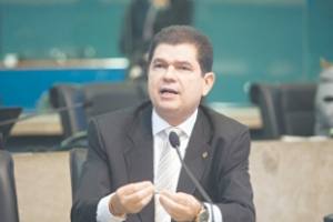 Para Mauro Filho, nada do que está sendo proposto é novo na legislação, argumento que não convence aos oposicionistas