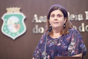 Dep. Fernanda Pessoa (PR)