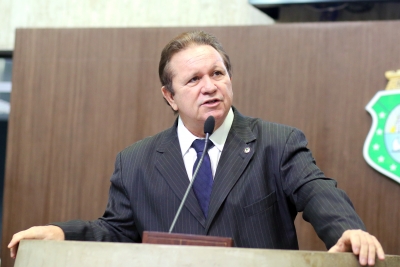 Deputado Roberto Mesquita