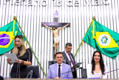 Leitura do expediente na abertura da sessão plenária desta quarta-feira