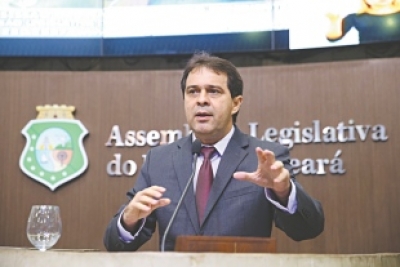 No início da atual Legislatura, Evandro Leitão teve dificuldades para controlar os aliados, e o Governo amargou derrotas no Plenário 13 de Maio