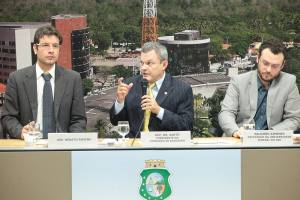 Parlamentares participam do seminário sobre PNE