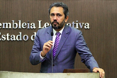 Deputado Elmano Freitas